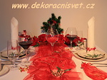 Vánoční inspirace v červené barvě - výzdoba vánočního stolu